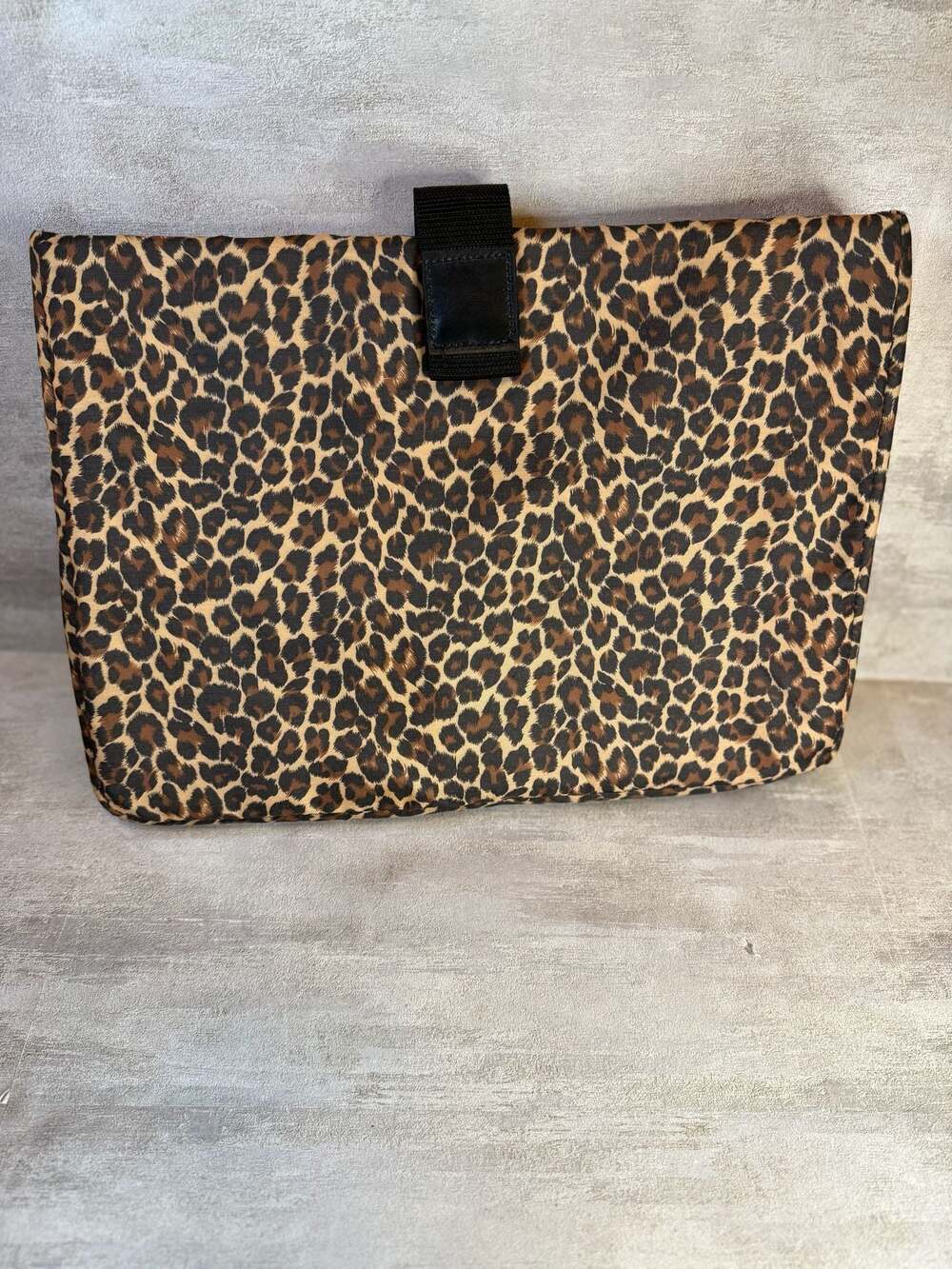 Leopard Print Laptop Sleeve or Protective Tablet Case‎